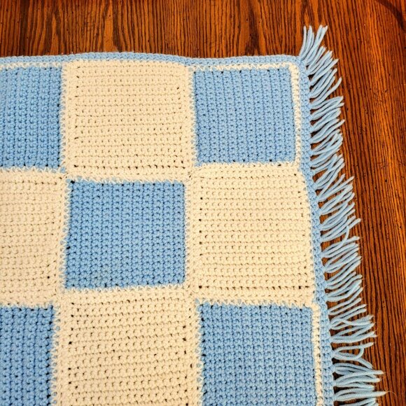 Vintage Crochet Blue & Cream Checkered Afghan Blanket With Fringe Edge, Handmade - Picture 6 of 10
